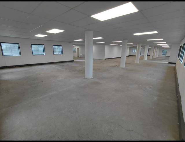 1,923M² OFFICE TO LET IN RANDJESPARK